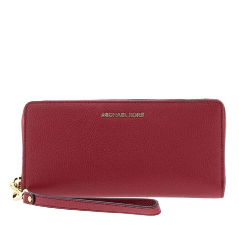 michael kors malas saldos|Michael Kors outlet wallets.